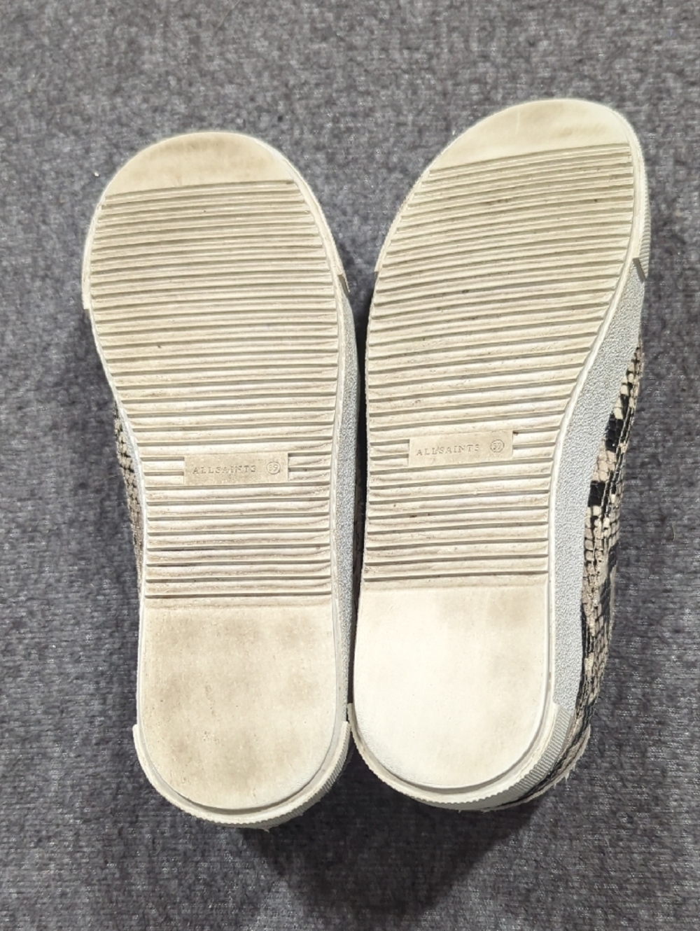 AllSaints Shoes Womens 39 Leather Beige Black Snake-Print Sneakers Trish Revolve - Picture 10 of 10